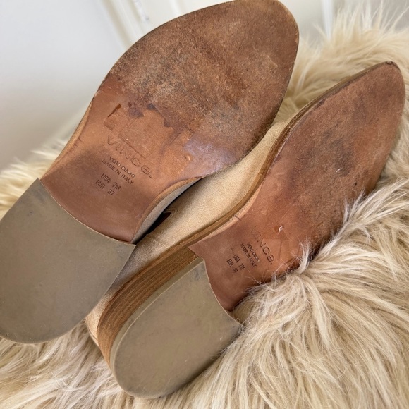 Vince Suede Chelsea boots women 7 Italian leather ankle booties